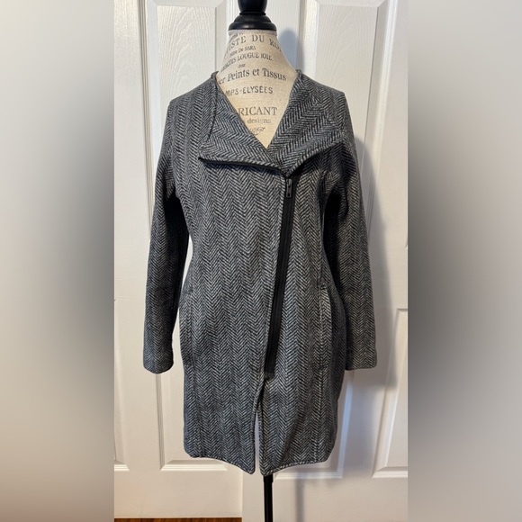 Banana Republic Large Gray Herringbone Coat Jacket - Picture 5 of 16